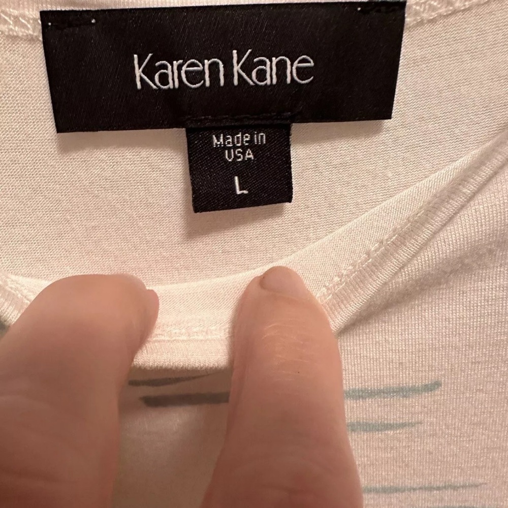 Kate Kane Top. Made of 98% Rayon and 8% Spandex